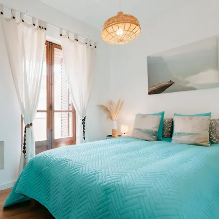 One Bedroom Nomad Dreams N2 *