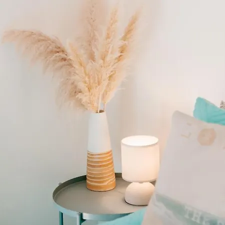 Apartment One Bedroom Nomad Dreams N2 *