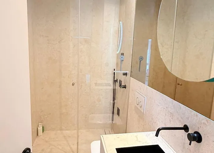 Nomad Dreams N2 Historic Center One Bedroom