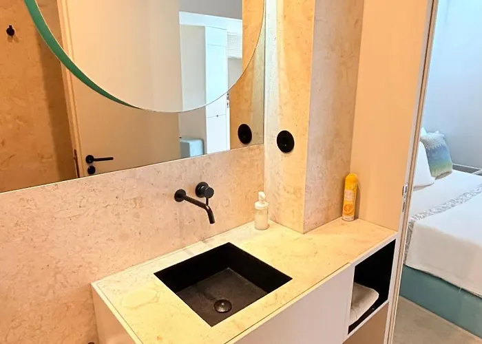 Nomad Dreams N2 Historic Center One Bedroom *