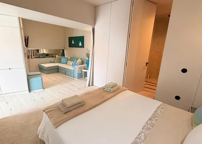 Nomad Dreams N2 Historic Center One Bedroom *