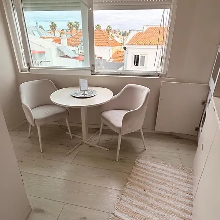 Spacious In The Heart Of Historic Center Cascais