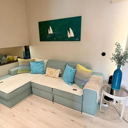 Spacious In The Heart Of Historic Center Appartement Cascais