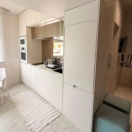 Spacious In The Heart Of Historic Center *