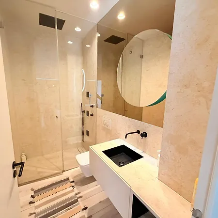Spacious In The Heart Of Historic Center *